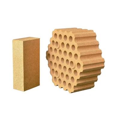 Clay refractory bricks