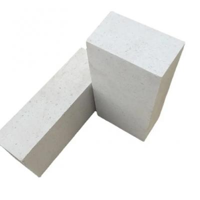 Corundum mullite brick